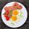 Fried Eggs with Bacon and Tomatoes