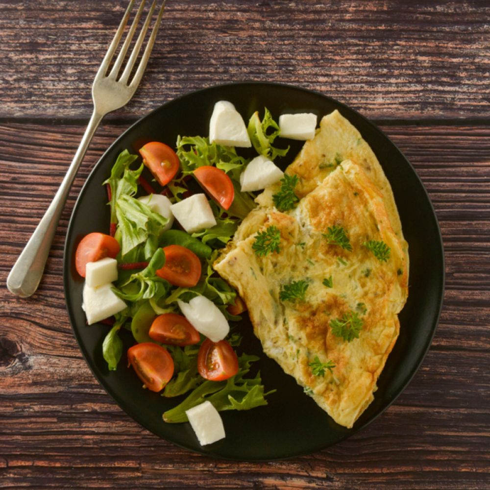 Omelet with Mozzarella and Salad