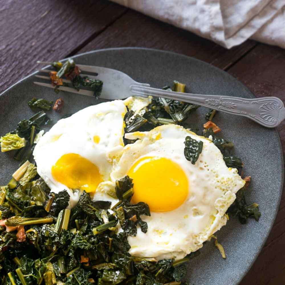 Fried Eggs with Kale and Bacon